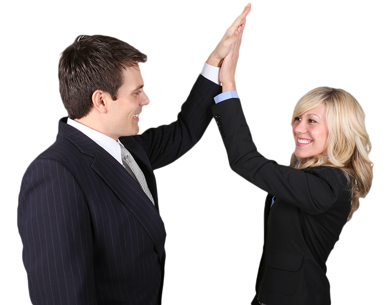 dos ejecutivos chocando manos